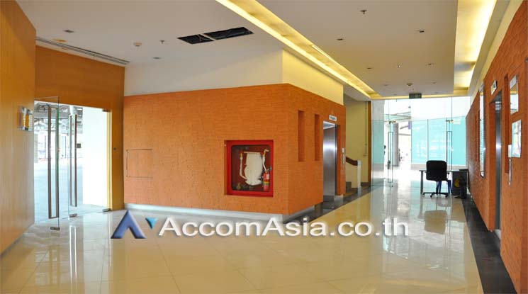 9  Office Space For Rent in Ratchadaphisek ,Bangkok MRT Phetchaburi at Italthai tower AA11976